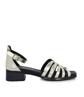 SANDALIAS DE PIEL METALIZADA CON PLANTA DE GEL Y TACÓN BAJO PARA MUJER APLAUSO 2697 PLATINO