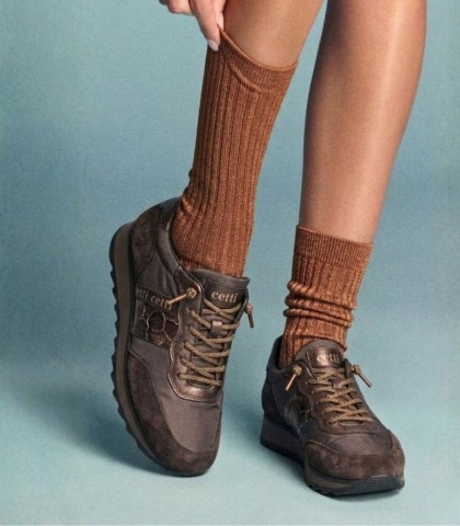 ZAPATILLAS URBANAS COMBINADAS MUJER CETTI 849 MOKA METAL