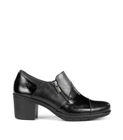 ZAPATOS NEGROS DE PIEL CON TACÓN CÓMODO FLUCHOS NYDIA F1802