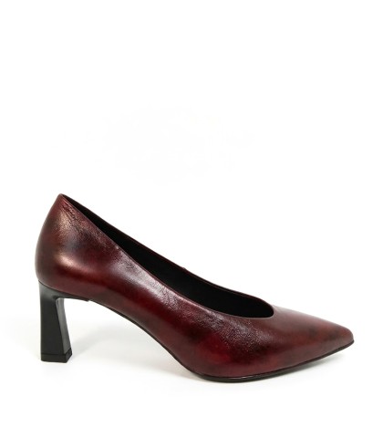 ZAPATO BURDEOS DE TACÓN PARA MUJER EN PIEL LISA DESIREE VIKY 3