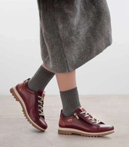 ZAPATOS DE PIEL DE MUJER CON CORDONES Y CREMALLERA PIKOLINOS VIGO ROJO W3W-6979