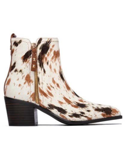 BOTÍN DE MUJER CARMELA EN PIEL ESPAMPADA EN ANIMAL PRINT 16438602 BEIGE