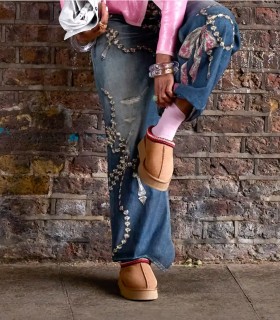 ZUECOS DE MUJER CON PLATAFORMA UGG TAZZ II EN ANTE Y PIEL DE OVEJA CHESTNUT