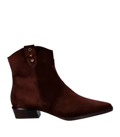 BOTÍN COWBOY EN PIEL SERRAJE CON TACHAS PARA MUJER VIGUERA 8501 CAOBA