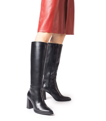 BOTA XL DE PIEL DE CAÑA ANCHA NEGRA WONDERS M-5408XL AURORA 08