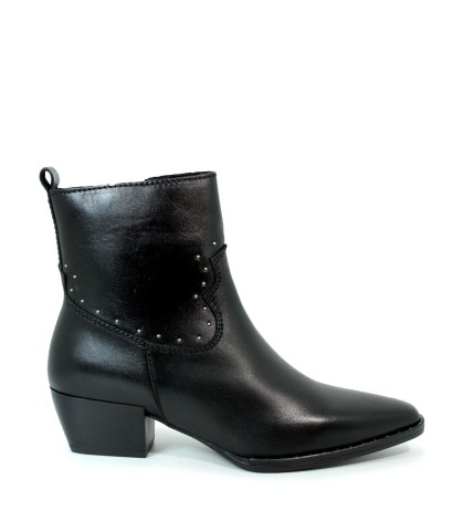 BOTINES DE TACÓN EN PIEL LISA NEGRA CON MINI TACHAS APLAUSO PAULINA